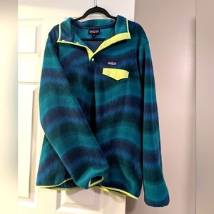 EUC Patagonia women's Synchilla Snap in Aurora Borealis size XL